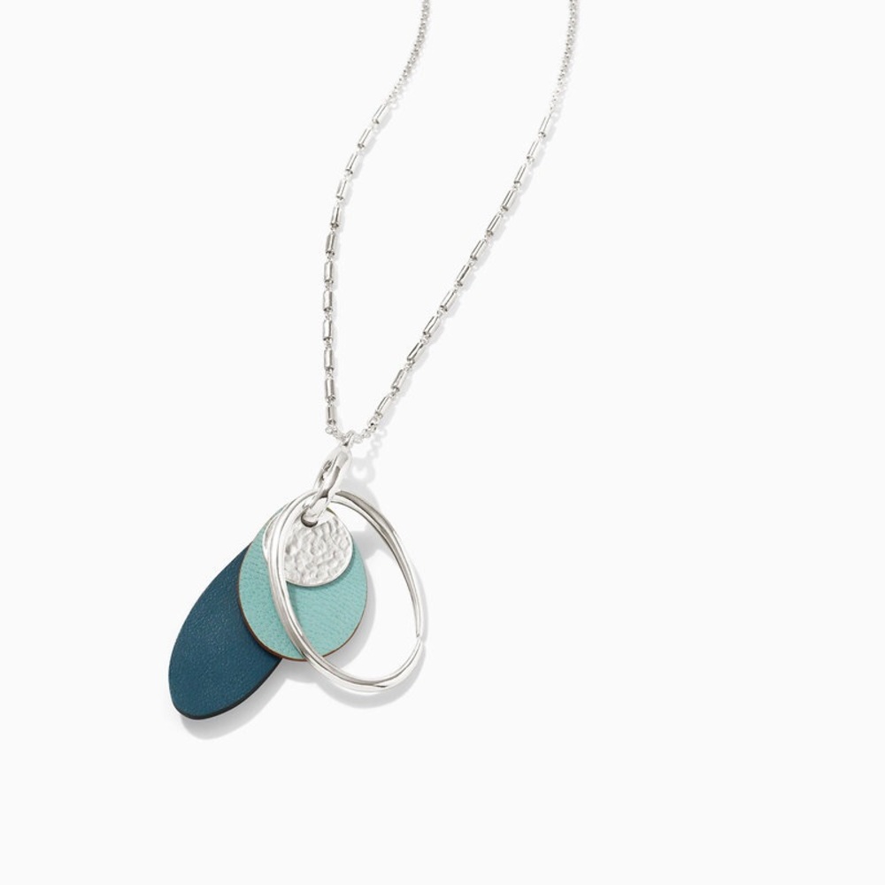 Stella & Dot Silver Color pop necklace